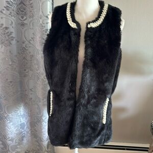 Betsy Johnson fox fur vest Size L